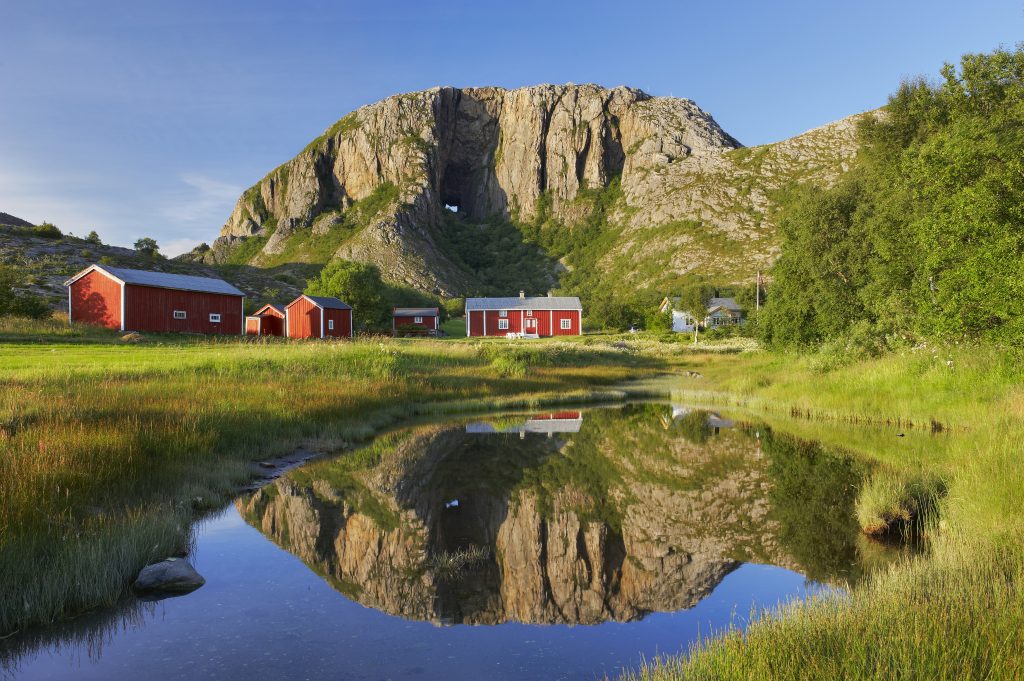 Torghatten. Foto: Bård Løke