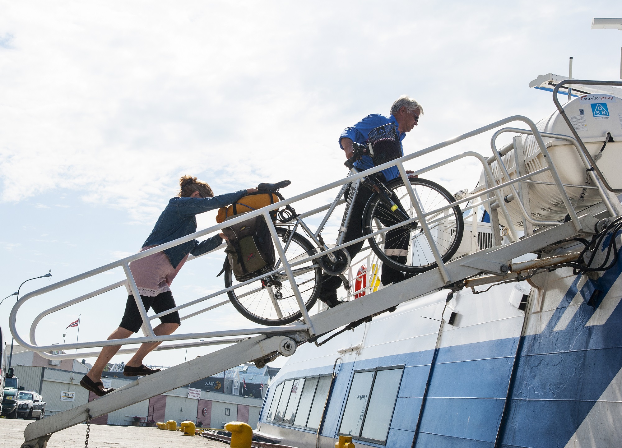 Hurtigbåt langs Kystriksveien